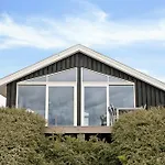 Newly Renovated With Aarhus Bay Views *