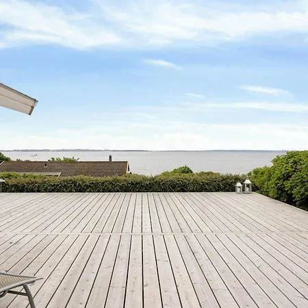 Newly Renovated With Aarhus Bay Views *
