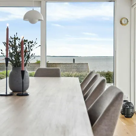Newly Renovated With Aarhus Bay Views * Rønde
