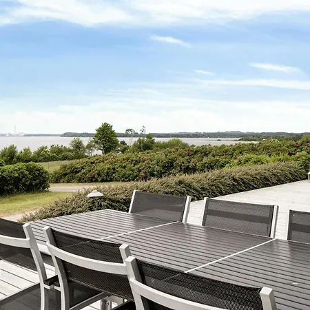 Dom wakacyjny Newly Renovated With Aarhus Bay Views *