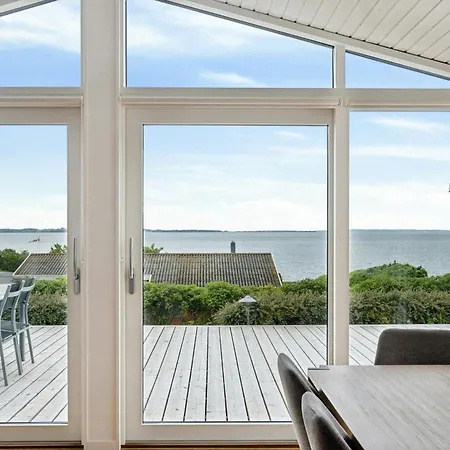 Newly Renovated With Aarhus Bay Views Ferienhaus Rønde