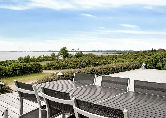 Newly Renovated With Aarhus Bay Views *